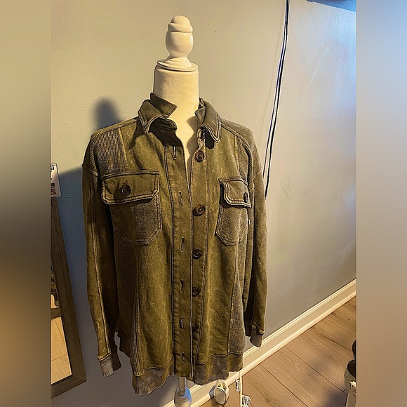 Anthro Pilcro Relaxed Shirt Jacket in Moss - Picture 4 of 7